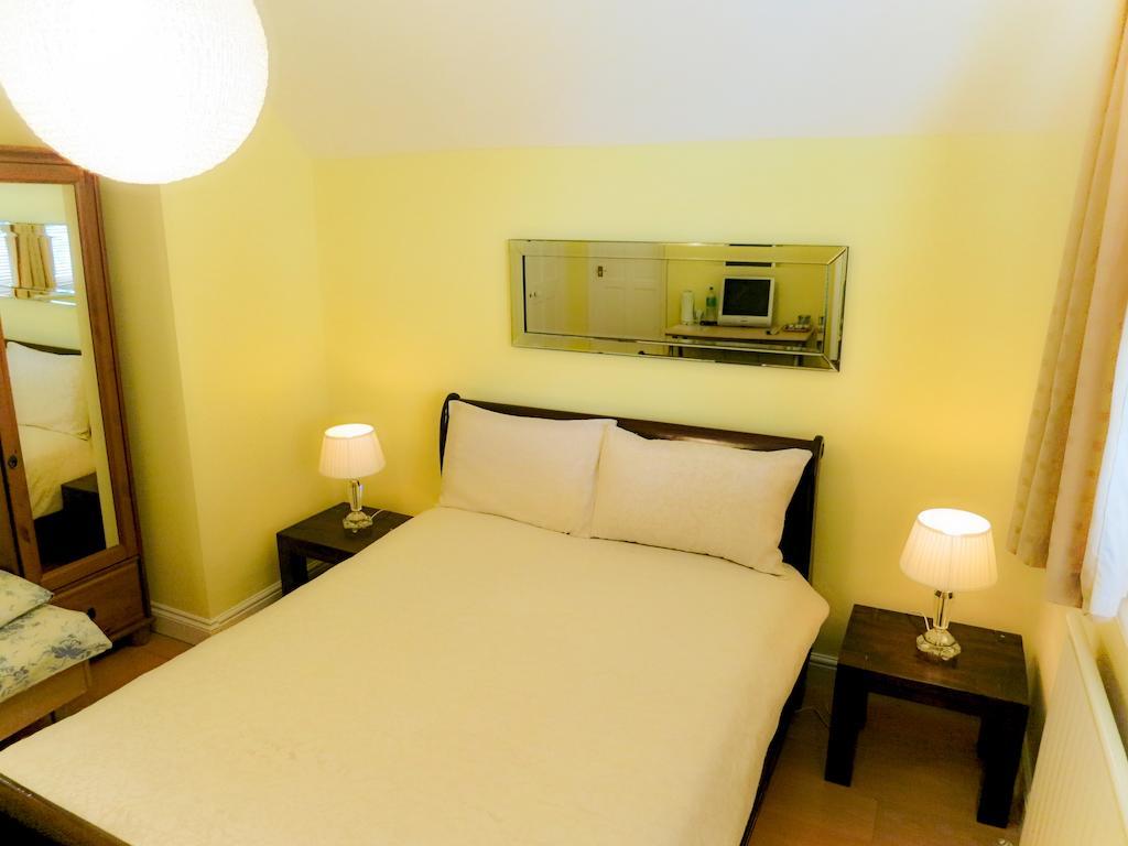 Bed and Breakfast Angel View Guildford Zimmer foto